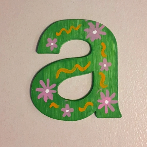 HANDPAINTED INITIAL LETTER "a" - Picture 1 of 4